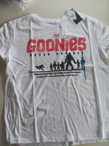 Camiseta The Goonies Adulto Grande Never Say Die Gráfica Blanca Roja Negra. Nueva con Etiquetas - Imagen 1 de 4