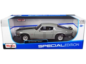 1971 Chevrolet Camaro Gray with Black Stripes "Special Edition" 1/18 - Picture 1 of 3
