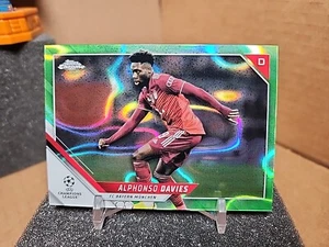 2021-22 TOPPS CROMO BUNDESLIGA ALPHONSO DAVIES BAYERN MUNICH Green Lava #88 - Imagen 1 de 2