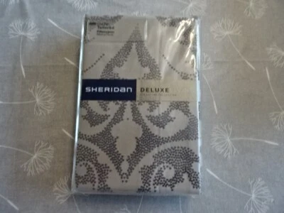 SHERIDAN PENCARROW WHEAT PAIR OF  TAILORED PILLOWCASES -BNIP - Image 1 of 2