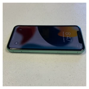 Apple iPhone 11 128GB 64GB - Unlocked LTE Verizon, AT&T, T-Mobile - Picture 1 of 9