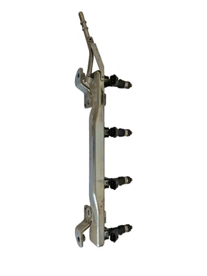 Nissan Sentra 2016 motor combustible gas riel de inyección con inyectores 1,8 L tracción delantera OEM Foto 1 de 4