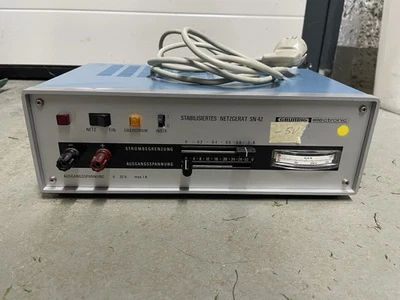 Grundig electronic Stabilisiertes Netzteil SN 42 - Bild 1 von 3
