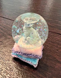 Westland Accents Glitzerkugel Katze auf Kissen 2,75 Zoll - Bild 1 von 3