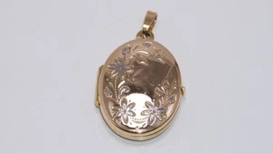 Beautiful Pre-Loved 9carat 9k Yellow & White Gold Oval Hinged Floral Locket 2gms - Picture 1 of 6