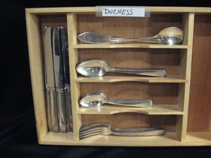 SIMEON & GEORGE ROGERS DUCHESS SILVERPLATE FLATWARE - 26 PCS. - CA 1940 - Picture 1 of 2