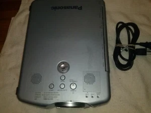 Panasonic PT-L511U LCD Projector - Picture 1 of 6