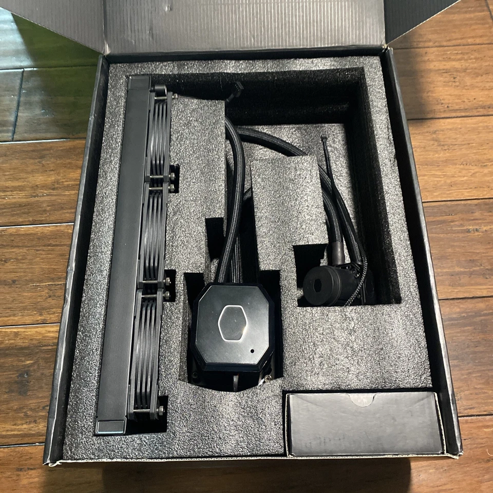 COOLER MASTER MasterLiquid ML360 SUB ZERO Water Cooler - Image 1 of 4