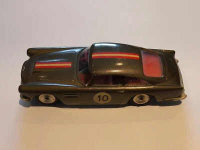 Solido : Aston-Martin DB 4 N°111 1/43 MADE IN FRANCE - Photo 1/4