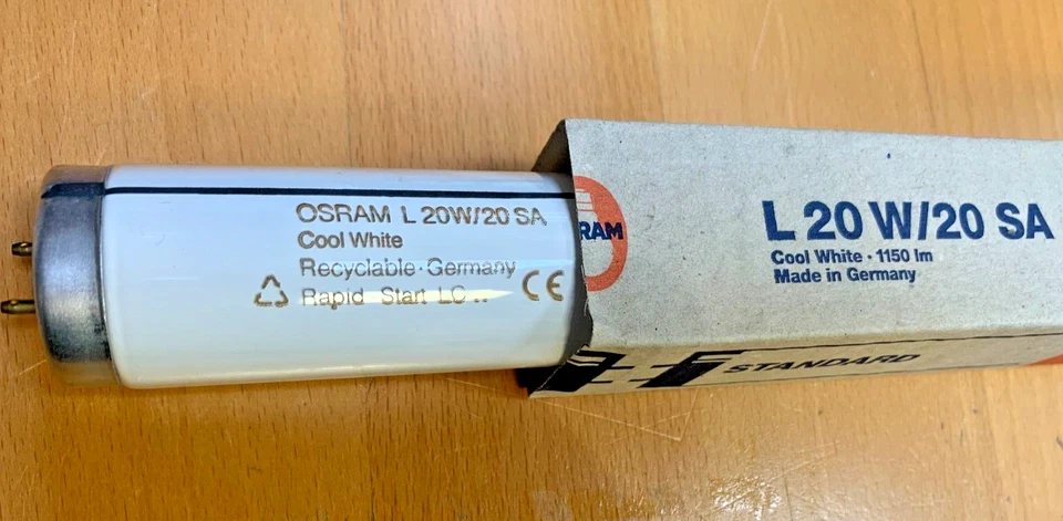 OSRAM Fluorescent Lamp L 20W/20 Sa T12 G13 With Zündstreifen Made IN Germany - Image 1 of 1