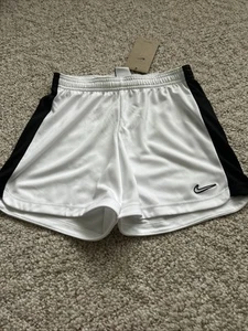 Nike Boys Shorts Size M - Picture 1 of 4