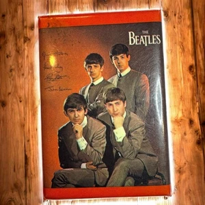 Vintage 1964 Beatles Compact Purse Mirror NEMS Ent Ltd Memorabilia Collectible - Picture 1 of 8