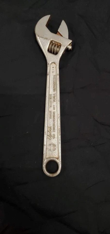 Llave media luna ajustable vintage Diamond Tool & Horseshoe Co. 8" DIAMALLOY EE. UU. Foto 1 de 1
