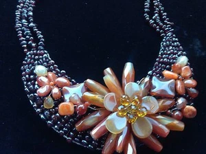 Collana corniola e granato favolosa di design floreale nuova - Foto 1 di 7