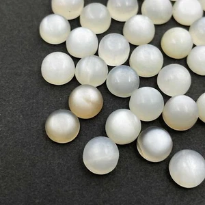 Lote de piedras preciosas sueltas de cabujón redondo de piedra lunar blanca natural 64 piezas 7 mm 100 quilates - Imagen 1 de 4