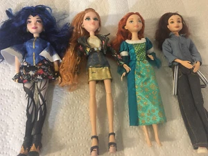 Lot Of 4 Hasbro and Mattel Disney Dolls With Clothing - Picture 1 of 24