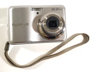 Cámara digital Fujifilm FinePix A220 12,2 MP plateada zoom 3x - para piezas o reparación - Imagen 1 de 17