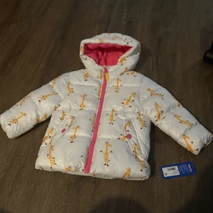 TOYS R US heavy weight girls puffer with lining and color popped Geoffrey 2T - Picture 1 of 10