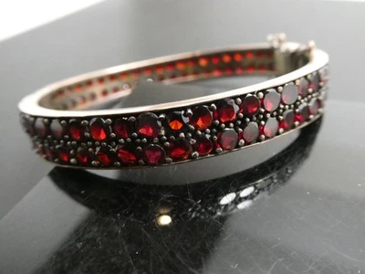 Brazalete antiguo victoriano de dos filas de granate bohemio con bisagras tamaño 6,5" Foto 1 de 4