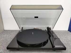 Pro-Ject Essential Iii Record Player #BE01910 - Picture 1 of 18