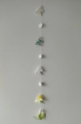 Dekoanhänger – Schmetterlinge weiß transparent Glitzer gelb Wohndekoration - Bild 1 von 3