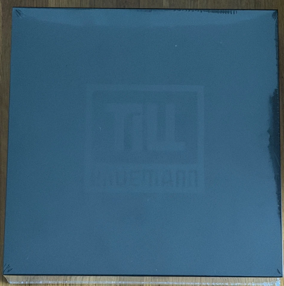 Till Lindemann von Rammstein - Zunge 2025 - LIMITIERTE LIMITED FANBOX - NEU OVP - Bild 1 von 3