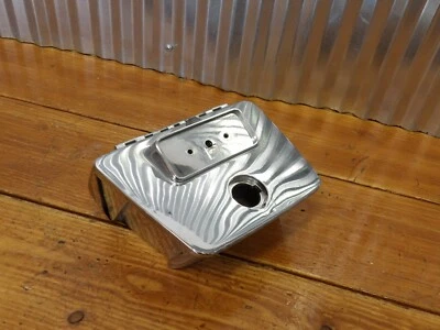 Yamaha Virago 84-99 XV1100 REAR FENDER SISSY BAR TOOL STORAGE 42X-2473R-00-00 - Image 1 of 3