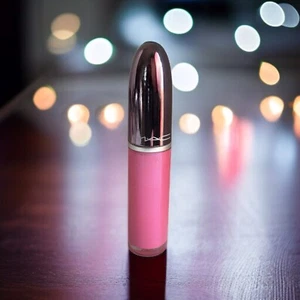 Lápiz labial líquido MAC Grand Illusion RAVE BUNNY (rosa metálico) 5 ml/0,17 fl oz difícil de encontrar - Imagen 1 de 11