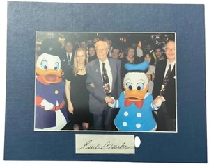 Disney Animator Cartoon Illustrator Carl Barks Matted Photo Clipped Signature - Picture 1 of 4