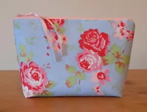Handmade Make Up Bag Cosmetics Case Cotton Cath Kidston ‘Rosali’ Floral Fabric - Picture 1 of 6