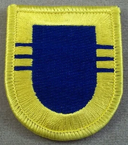 US Army 504th Parachute Infantry Regiment 3rd Battalion Beret Flash Patch - Picture 1 of 1