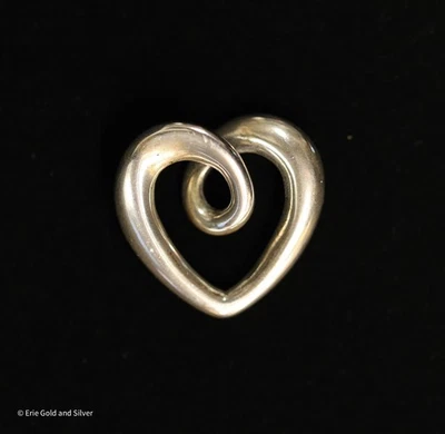 Colgante de cuerda con corazones flotantes de plata de ley James Avery - Retirado Foto 1 de 4