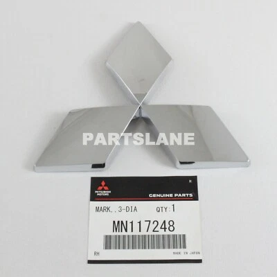 Mitsubishi Montero 2003-2006 OEM Genuine Three Dia Mark Emblem MN117248 - Изображение 1 из 2