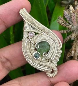Sterling Silver Wire Wrap Pendant Peridot Pendant Wire Wrapped Pendant Jewelry - Picture 1 of 5