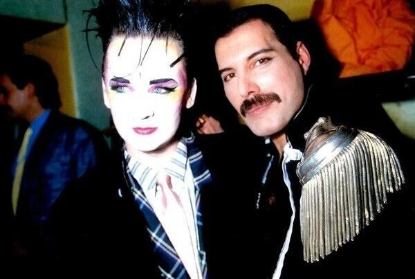 Freddie Mercury and Boy George Unsigned 10" x 8" Photo *8