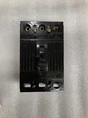 GE THQD3200 200 AMP 3 POLE 240VAC CIRCUIT BREAKER T88 - Image 1 of 4