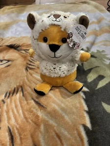 New Cute and Cuddly Fox in Snow Jacket 10” Plush New with Tag - Picture 1 of 7