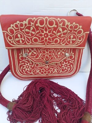 	BOLSA DE COURO ANTIGA CAVALEIRO BERBERE MARROQUINO/DE BERBER TUWAREG NÔMADE NO SAARA	 - Imagem 1 de 4