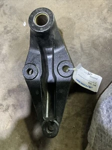 Shackle Hanger Alumin For Peterbilt/Kenworth M1715A Replaces B11-1033 - Picture 1 of 3