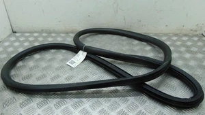 Sello de goma para puerta delantera lado cercano pasajero izquierdo Volvo V40 MK3 2012-2016D - Imagen 1 de 3