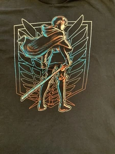 T-Shirt Attack On Titan Levi schwarz Gildan Größe Large - Bild 1 von 5