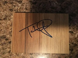 Taurean Prince Baylor Bears New Jersey Nets signiert NBA Basketball Floorboard - Bild 1 von 1