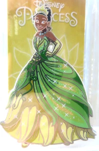 Disney Pin FigPin Tiana Princess & the Frog - Picture 1 of 3