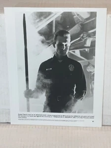 TERMINATOR 2 COMUNICADO DE PRENSA BLANCO Y NEGRO 8x10 FOTO ROBERT PATRICK COMO NUEVO - Imagen 1 de 1