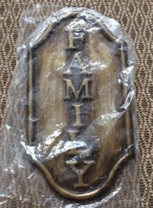 Art Minds Metal Family Magnet Irregular Rectangle 2 3/4"x 5 3/4" - Picture 1 of 4