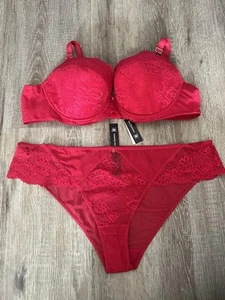 Sexy sujetador de encaje rojo de Ann Summers y calzoncillo sin entrepierna talla 42D 20 - PUBLICACIÓN GRATUITA - Imagen 1 de 10