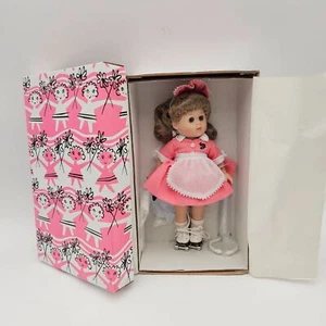Vogue Ginny Car Hop Rosa Vestido Patines 8" Muñeca NUEVO - Imagen 1 de 4