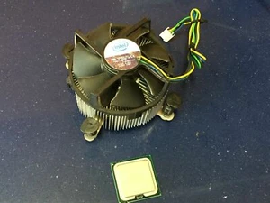 Cpu Intel CORE 2 DUO E4500 SLA95 MALAY LGA 775 2.2GHZ/2M/800+Dissipatore USATO* - Foto 1 di 1