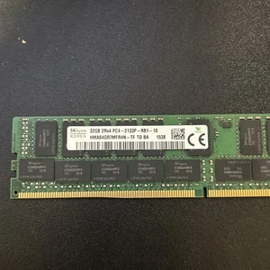 Memoria de servidor Hynix 32 GB DDR4-2133P ECC REG DIMM HMA84GR7MFR4N-TF - Imagen 1 de 1
