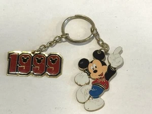 Vintage 1999 Disney Mickey Mouse Applause Keychain FREE SHIPPING - Picture 1 of 2